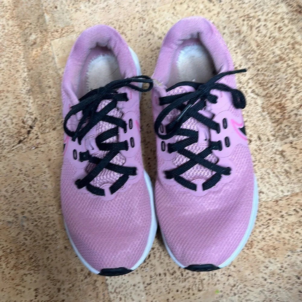 Nike Renew sneakers. Good condition Would be fantastic camp shoes! - Picture 2 of 11